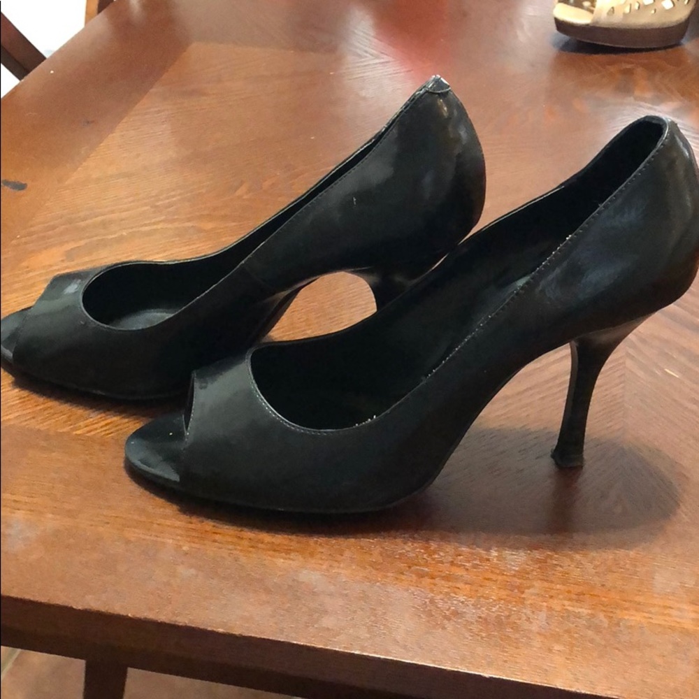 Black Leather Peep Toe 2.5 Inch Pumps